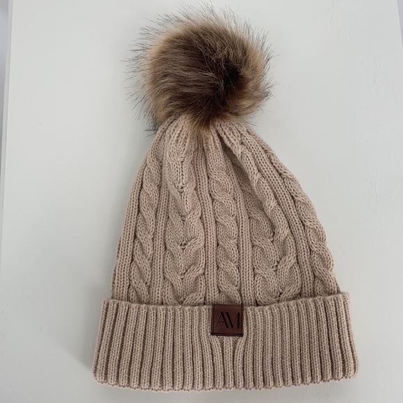 NWT Adore Me Faux Fur Puff Ball Tan Knit Stocking Beanie Cap Hat - Picture 2 of 13